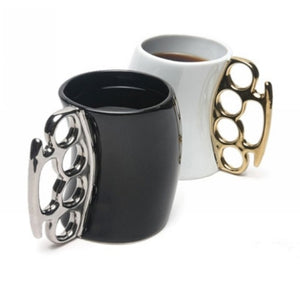 New Creative Fist Cup 4 Colors Knuckles Mug Ceramic Coffee Mug Personality Porcelain Cup Novelty Gifts 1pc